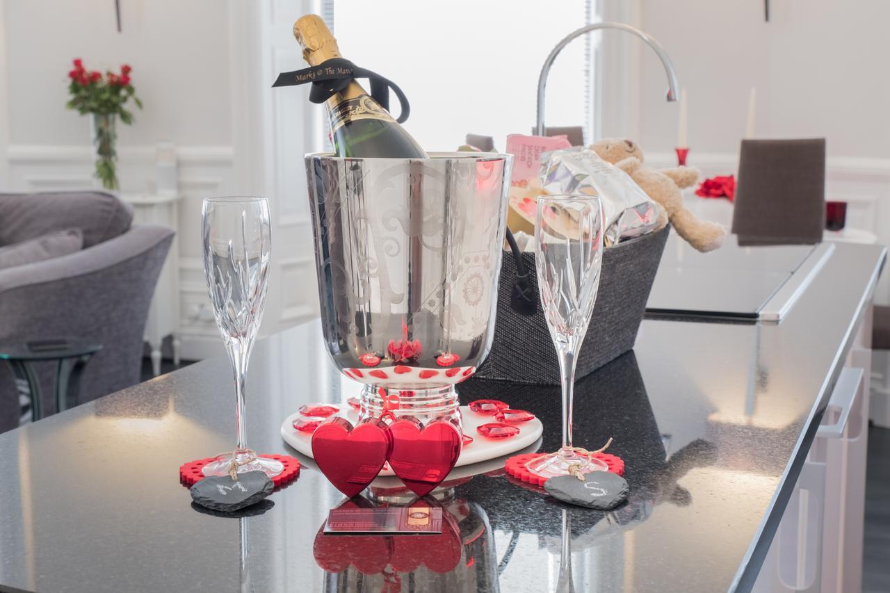 Apartment Marks At The Manor Luxury Riverside - Sleeps Up To 4, With Parking And Sky Tv