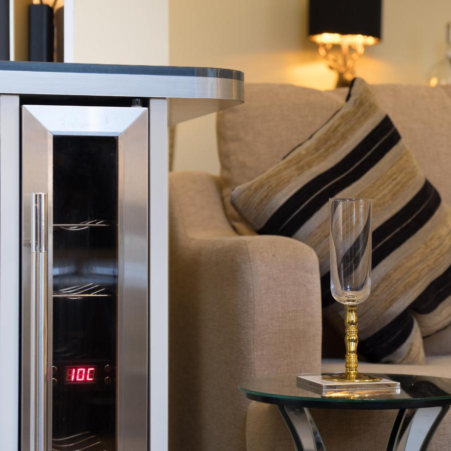Marks At The Manor Luxury Riverside - Sleeps Up To 4, With Parking And Sky Tv Apartment Aberdeen